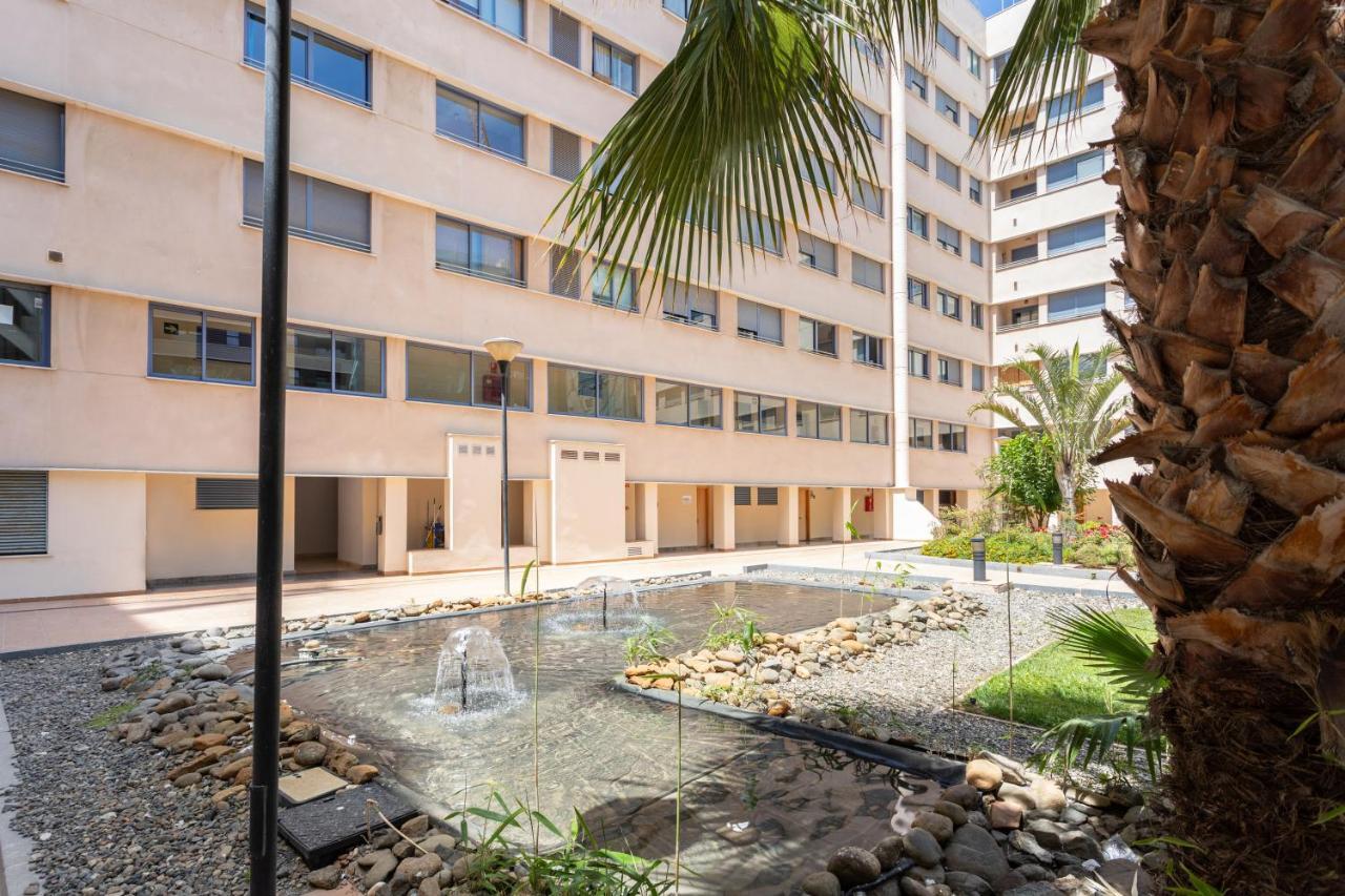 Malaga Centro Maria Zambrano公寓 外观 照片